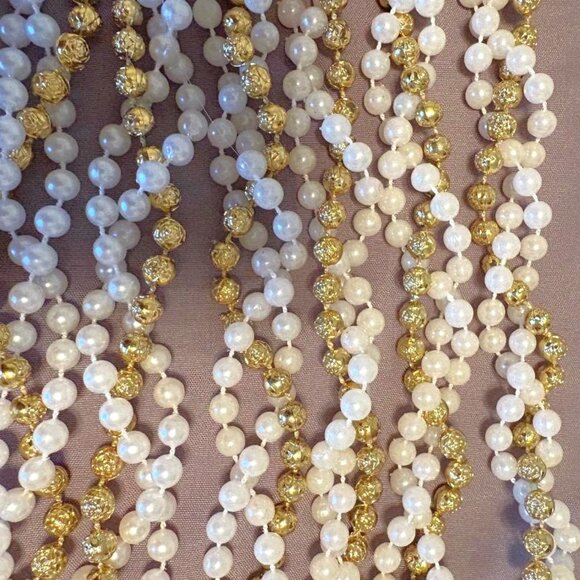 Vintage 42' Gold & White Handmade twisted bead Christmas Garland - Boho Shabby - Picture 1 of 4